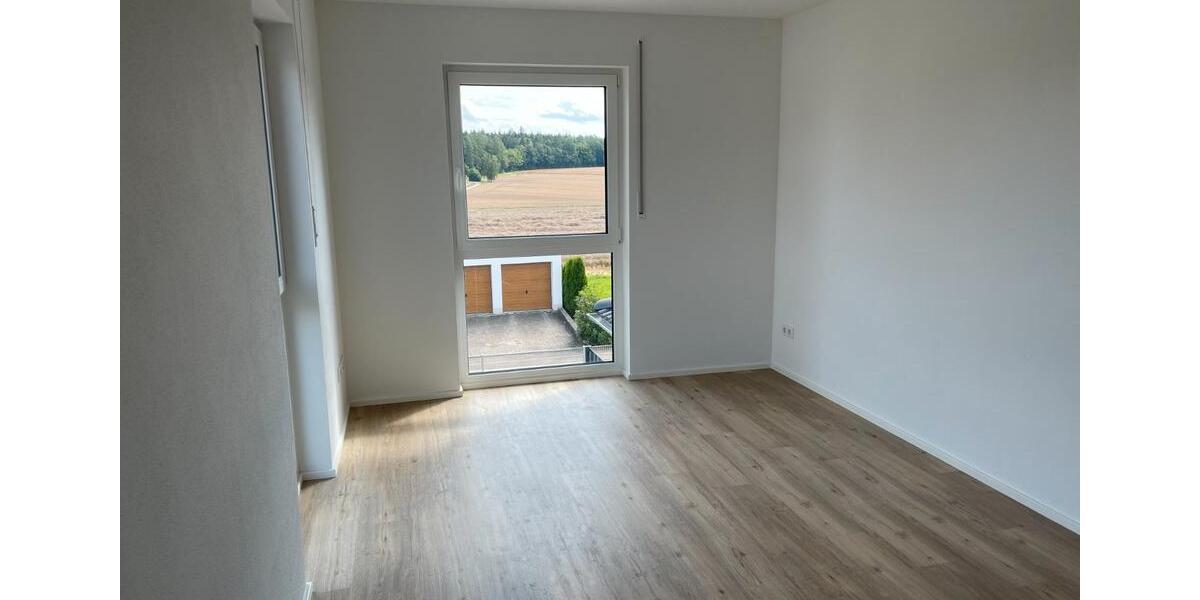 Etagenwohnung Stammham - 4 Zimmer, 140 m&sup2;, 1.740&euro; | Angebot:27554120