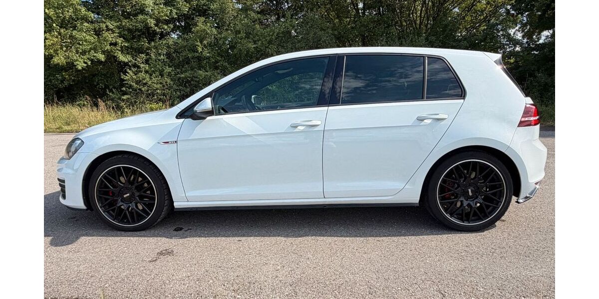 VW Golf 127.000 km 14.990 &euro; Waidhofen 86579