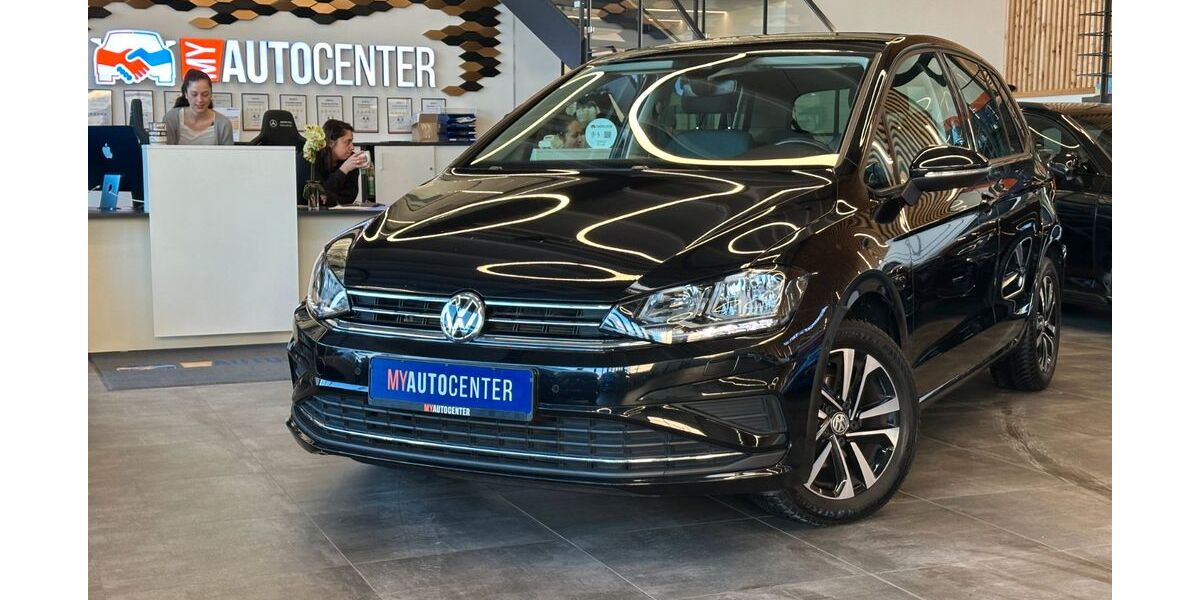 VW Golf Sportsvan 31.900 km 17.999 &euro; Pfaffenhofen 85276