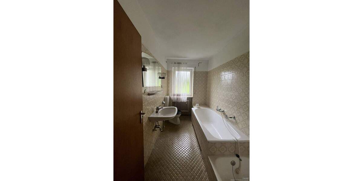 Mehrfamilienhaus, Wohnhaus Kipfenberg Grösdorf - 9 Zimmer, 211 m&sup2;, 590.000&euro; | Angebot:25701125