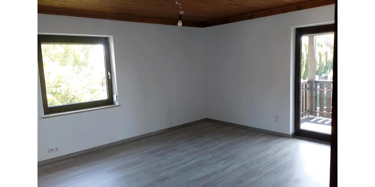 Etagenwohnung Neuburg an der Donau - 4 Zimmer, 113 m&sup2;, 1.600&euro; | Angebot:25360941