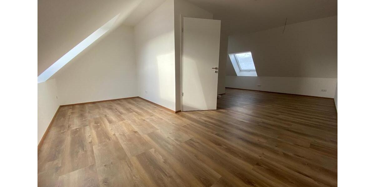 Reihenhaus Langenmosen - 4 Zimmer, 100 m&sup2;, 1.400&euro; | Angebot:25841118