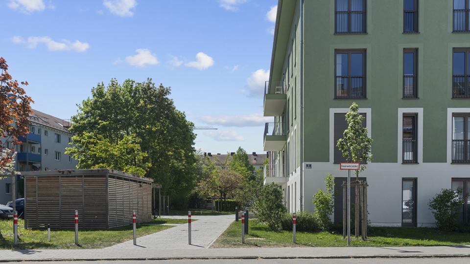 Dachgeschoßwohnung Ingolstadt Friedrichshofen-Hollerstauden - 3.5 Zimmer, 119 m&sup2;, 1.100&euro; | Angebot:26443277