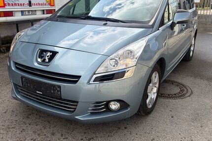 Peugeot 5008 134.500 km 6.699 &euro; Großmehring 85098