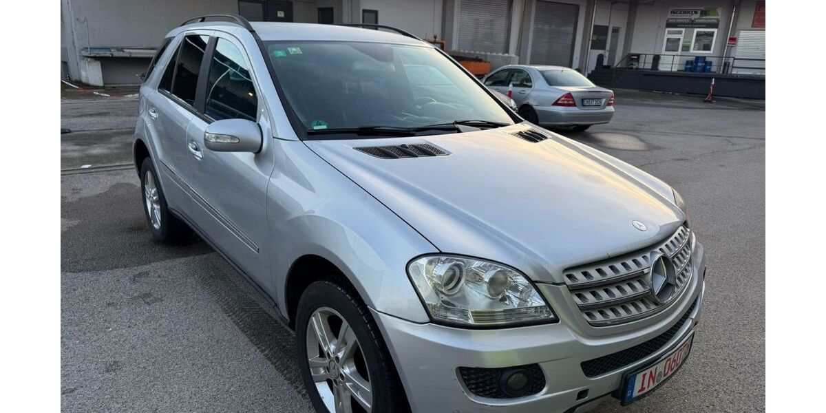 Mercedes-Benz ML 320 311.000 km 4.950 &euro; Ingolstadt 85055