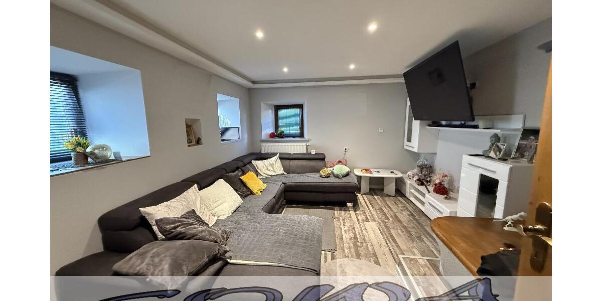 Modernisiertes Einfamilienhaus in Wellheim mit , Nebenräumen und Carport - Ein Objekt von Ihrem Immobilienpartner SOWA Immobilien und Finanzen - Einfamilienhaus Wellheim | Angebot:24676688