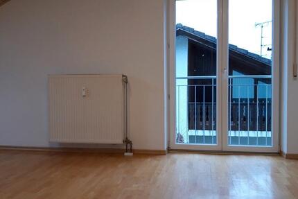 Wohnung Ingolstadt Nordost - 4 Zimmer, 105 m&sup2;, 1.290&euro; | Angebot:27606225