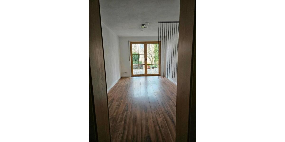Erdgeschoßwohnung Neuburg an der Donau - 4 Zimmer, 120 m&sup2;, 1.400&euro; | Angebot:26465616