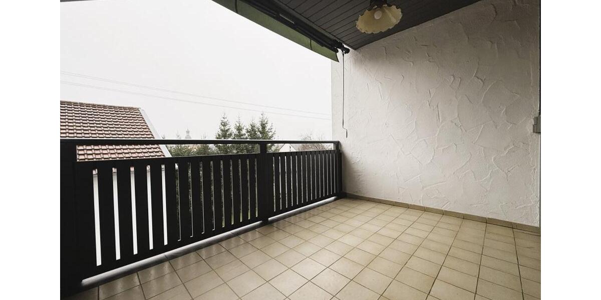 Dachgeschoßwohnung Wettstetten - 4 Zimmer, 180 m&sup2;, 1.350&euro; | Angebot:23847372