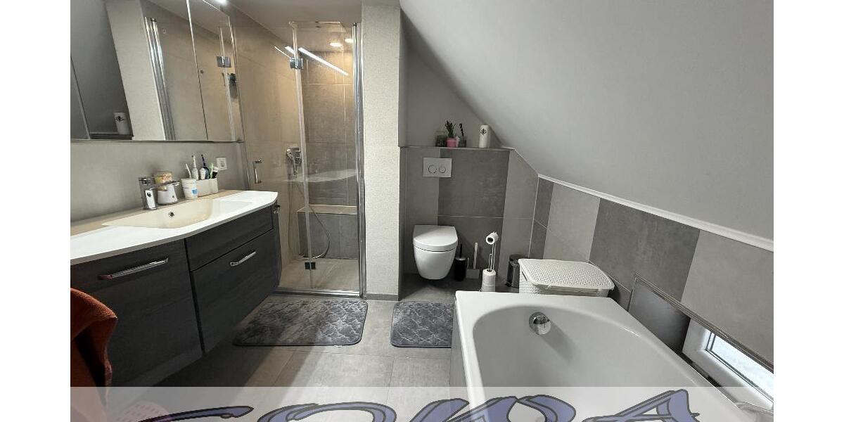 Modernisiertes Einfamilienhaus in Wellheim mit , Nebenräumen und Carport - Ein Objekt von Ihrem Immobilienpartner SOWA Immobilien und Finanzen - Einfamilienhaus Wellheim | Angebot:24676688