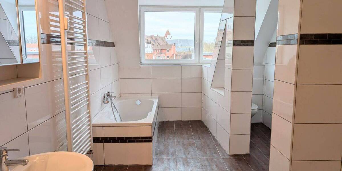 Etagenwohnung Ingolstadt Altstadt Südost - 2 Zimmer, 80 m&sup2;, 1.000&euro; | Angebot:26799338