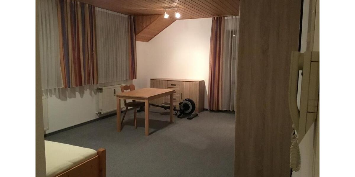 Etagenwohnung Adelschlag - 1 Zimmer, 33 m&sup2;, 400&euro; | Angebot:25922020