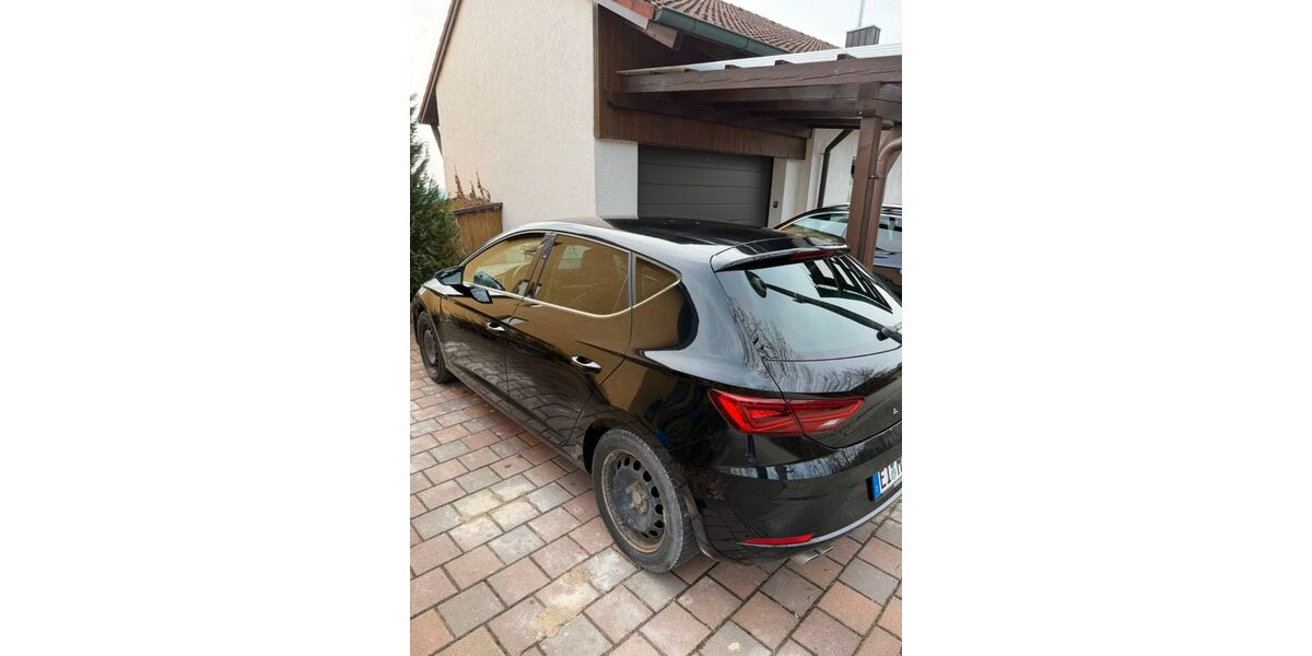 Seat Leon 74.000 km 17.900 &euro; Schernfeld 85132