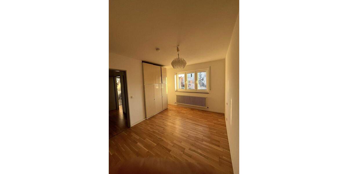 Etagenwohnung Ingolstadt Sonnenbrücke - 6 Zimmer, 164 m&sup2;, 370.000&euro; | Angebot:25820524