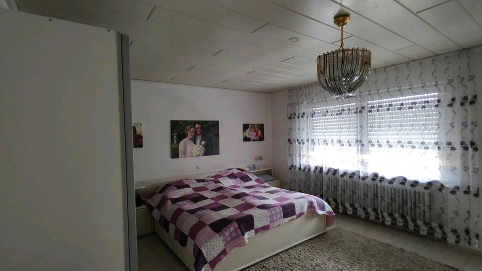 Reihenhaus Ingolstadt Nordost - 7 Zimmer, 210 m&sup2;, 650.000&euro; | Angebot:25392269