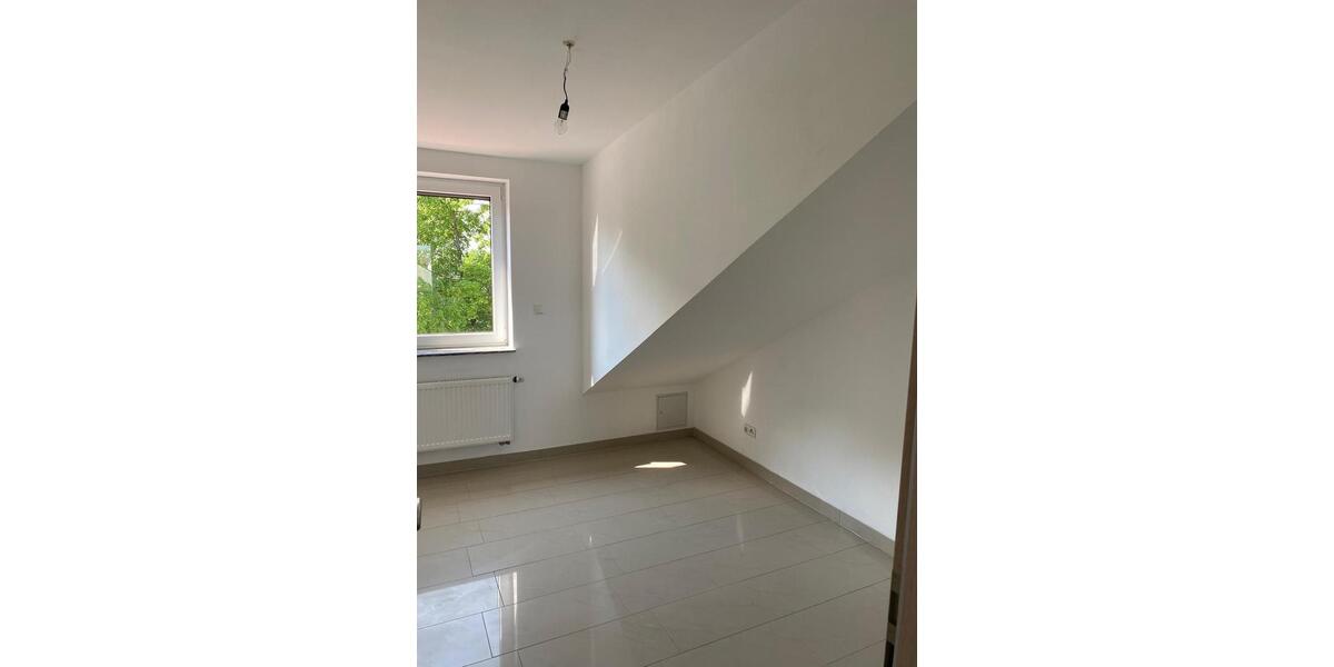 Dachgeschoßwohnung Ingolstadt Friedrichshofen-Hollerstauden - 3 Zimmer, 56 m&sup2;, 750&euro; | Angebot:25992271