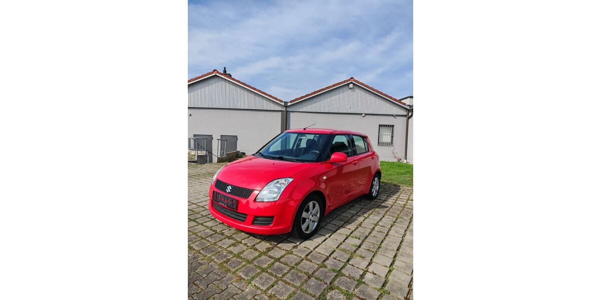 Suzuki Swift 151.000 km 2.950 &euro; Manching 85077