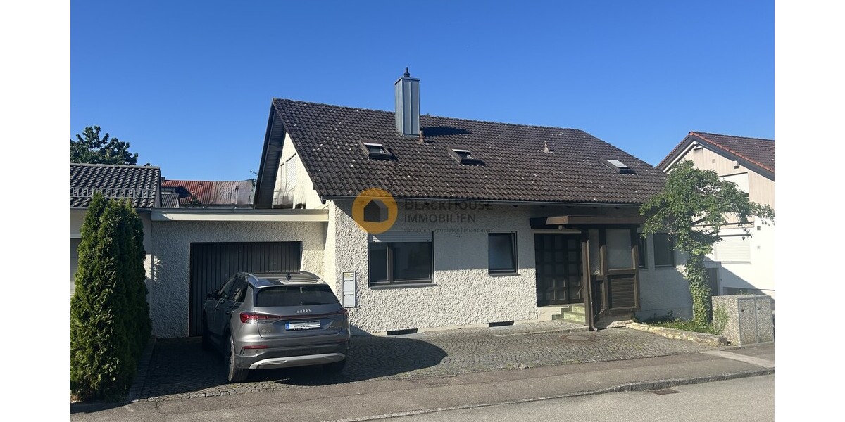 EinfamilienhausZweifamilienhaus mit 2 Einzelgaragen in schöner Ortsrandlage - Einfamilienhaus Hepberg | Angebot:26913983
