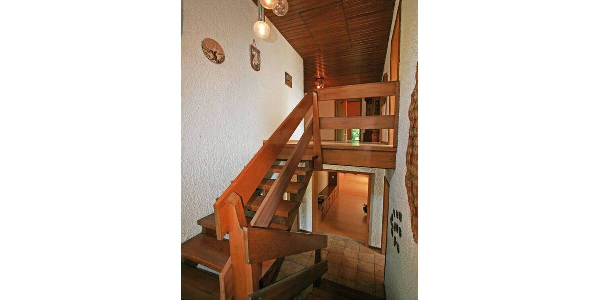 Einfamilienhaus Mainburg - 8 Zimmer, 222 m&sup2;, 610.000&euro; | Angebot:25674130