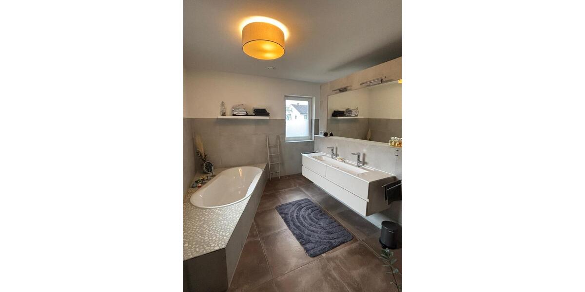 Einfamilienhaus Langenmosen - 5 Zimmer, 196 m&sup2;, 855.000&euro; | Angebot:25171911