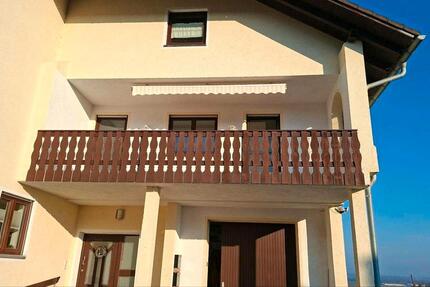 Wohnung Brunnen - 4 Zimmer, 103 m&sup2;, 1.150&euro; | Angebot:26021045