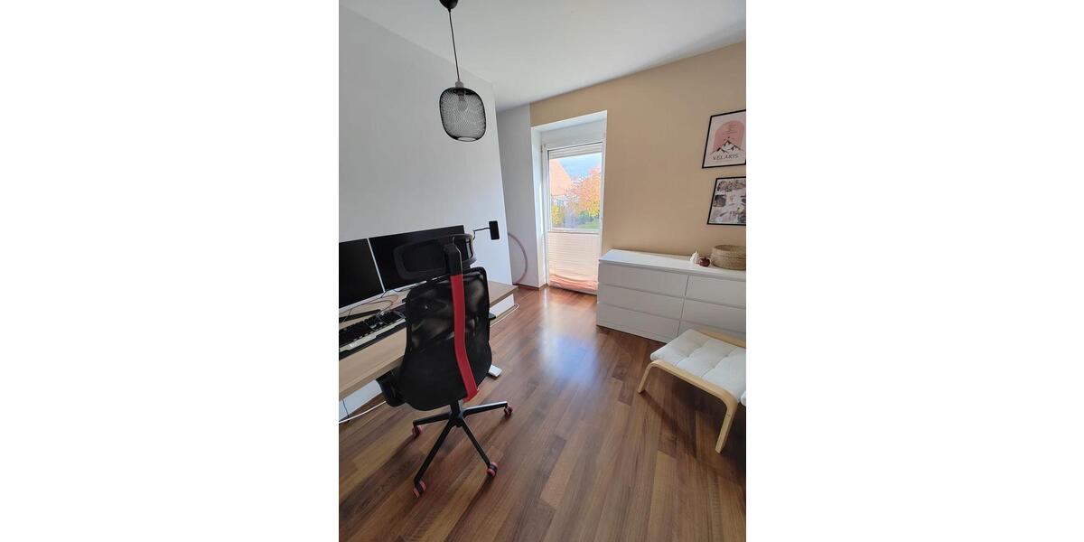 Etagenwohnung Schrobenhausen - 3 Zimmer, 80 m&sup2;, 930&euro; | Angebot:26534500
