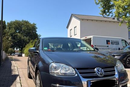 VW Jetta 151.000 km 2.250 &euro; Lenting 85101