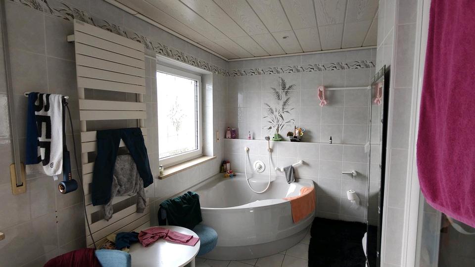 Reihenhaus Ingolstadt Nordost - 7 Zimmer, 210 m&sup2;, 650.000&euro; | Angebot:25392269