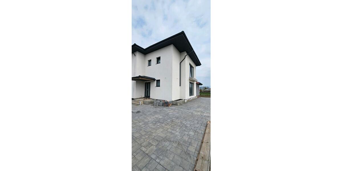 Einfamilienhaus Ingolstadt Nordost - 9 Zimmer, 180 m&sup2;, 200.000&euro; | Angebot:26619061