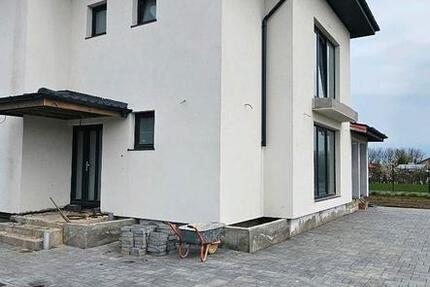 Haus Ingolstadt Nordost - 9 Zimmer, 180 m&sup2;, 200.000&euro; | Angebot:26619061