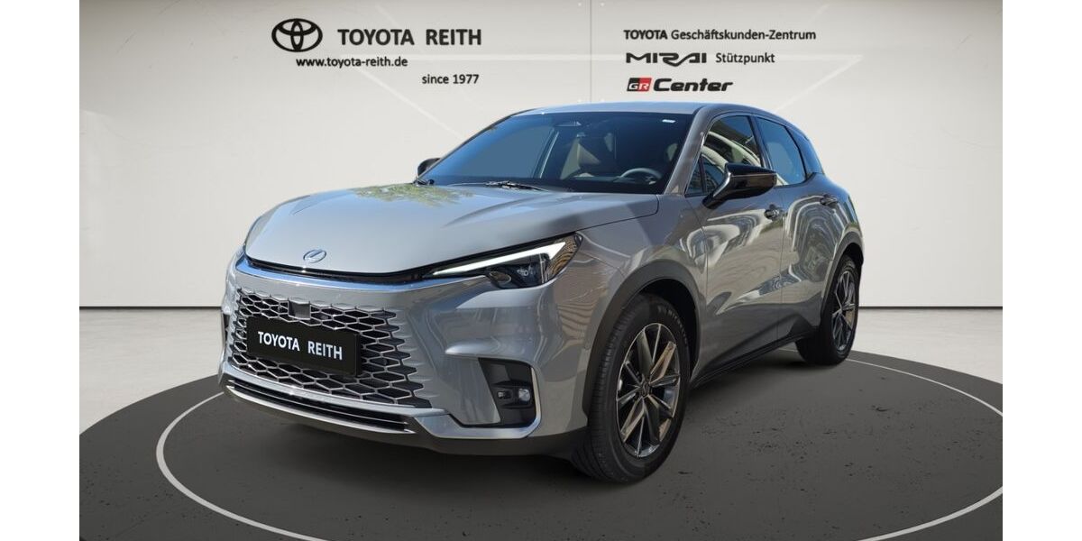 Lexus LBX 2.650 km 37.270 &euro; Pfaffenhofen 85276