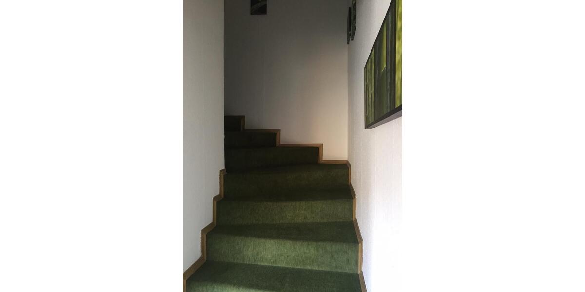 Dachgeschoßwohnung Denkendorf - 3 Zimmer, 80 m&sup2;, 780&euro; | Angebot:26381866