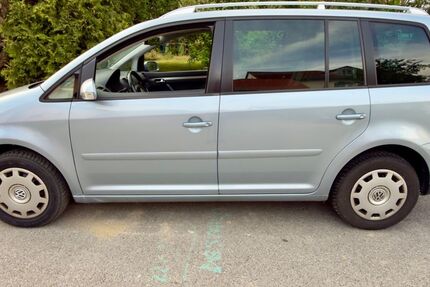 VW Touran 311.233 km 2.350 &euro; Kösching 85092