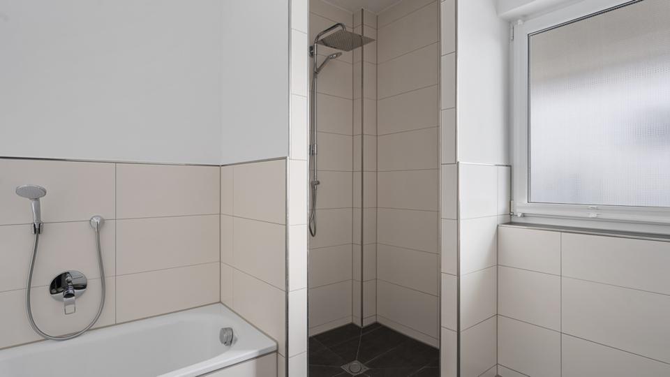Erdgeschoßwohnung Ingolstadt Münchener Straße - 4 Zimmer, 133 m&sup2;, 1.450&euro; | Angebot:24875644
