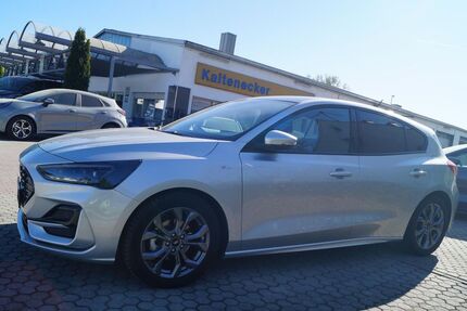 Ford Focus 10.000 km 23.900 &euro; Vohburg 85088