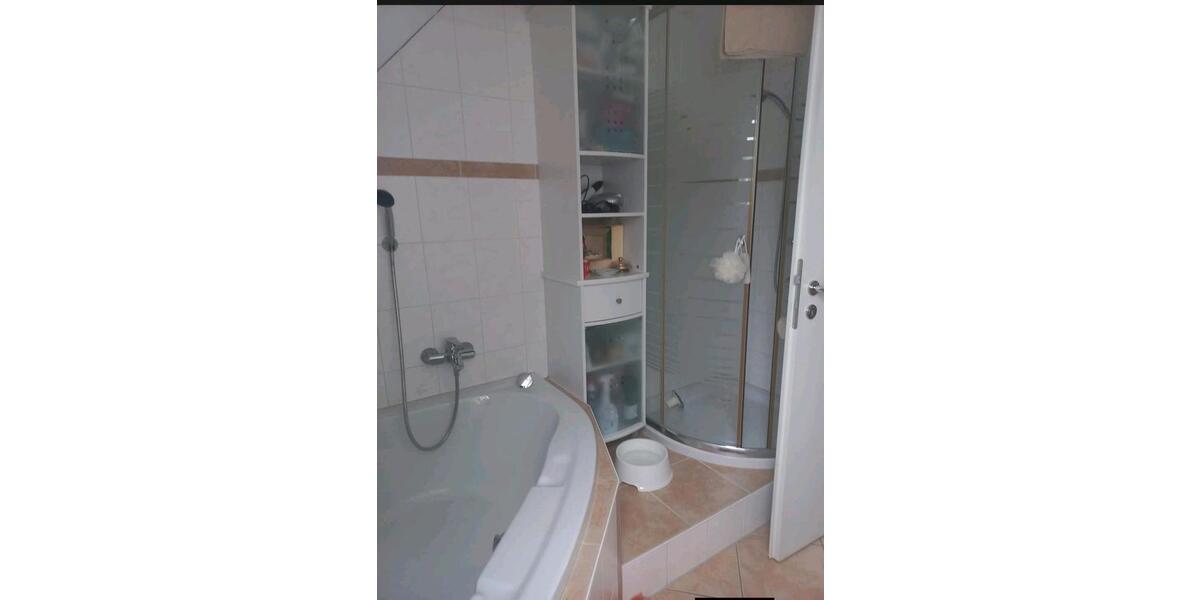Dachgeschoßwohnung Wolnzach - 3 Zimmer, 75 m&sup2;, 850&euro; | Angebot:26375376