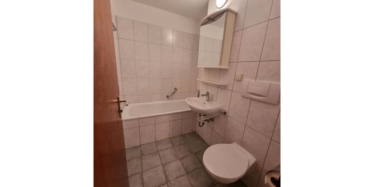 Etagenwohnung Ingolstadt Friedrichshofen-Hollerstauden - 1 Zimmer, 34 m&sup2;, 650&euro; | Angebot:25170492