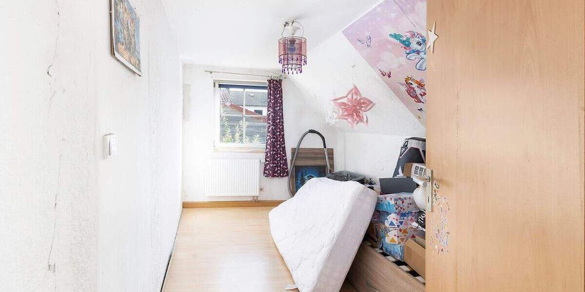 Einfamilienhaus Aiglsbach - 7 Zimmer, 148 m&sup2;, 425.000&euro; | Angebot:25690961