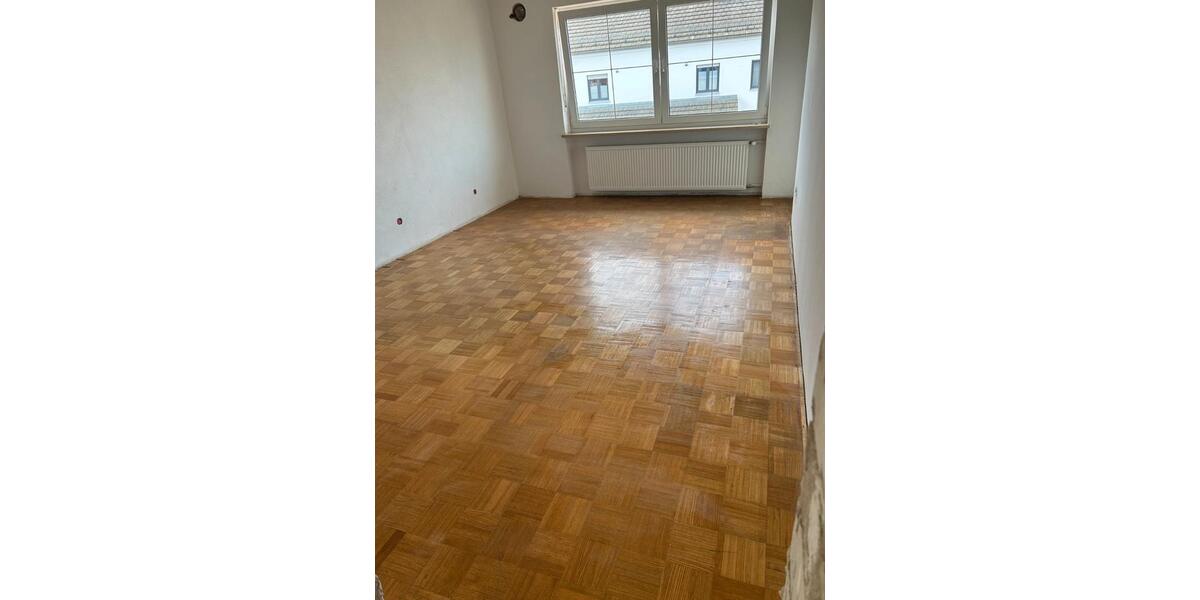 Etagenwohnung Kösching - 3 Zimmer, 85 m&sup2;, 1.000&euro; | Angebot:26489521
