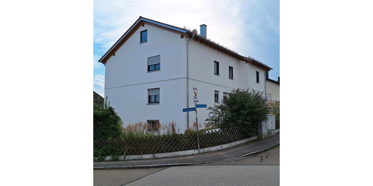 Erdgeschoßwohnung Großmehring - 4 Zimmer, 115 m&sup2;, 1.570&euro; | Angebot:27609518