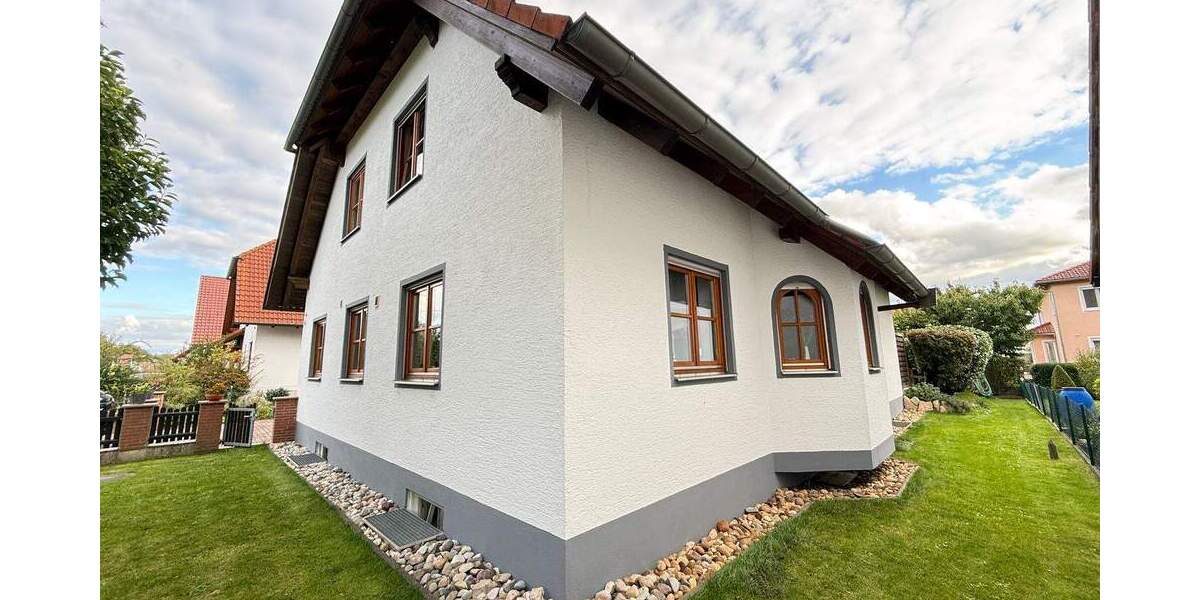 Mehrfamilienhaus, Wohnhaus Neuburg an der Donau Heinrichsheim - 6 Zimmer, 208 m&sup2;, 719.000&euro; | Angebot:25729938