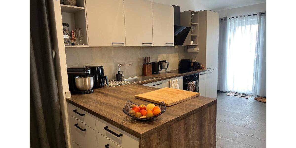 Dachgeschoßwohnung Wettstetten - 2 Zimmer, 60 m&sup2;, 830&euro; | Angebot:25948009