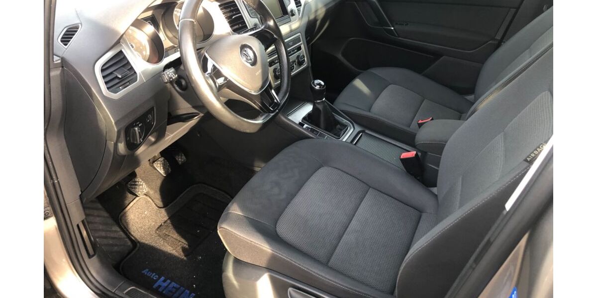 VW Golf 128.000 km 10.300 &euro; Schrobenhausen 86529