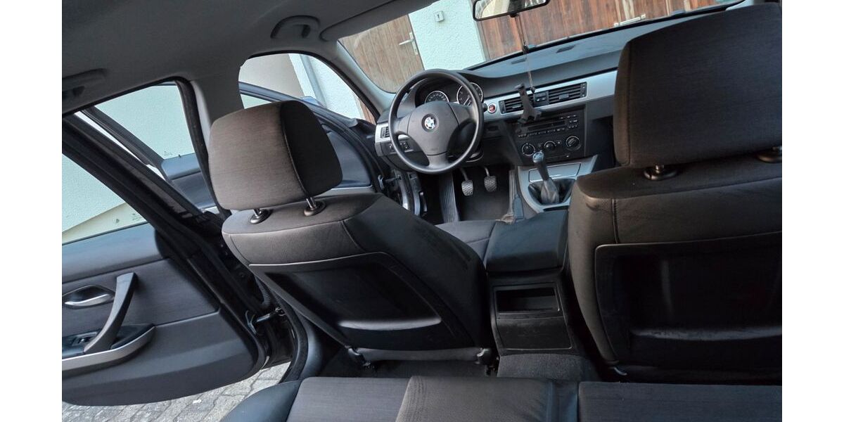 BMW 320 203.210 km 6.000 &euro; Neuburg an der Donau 86633