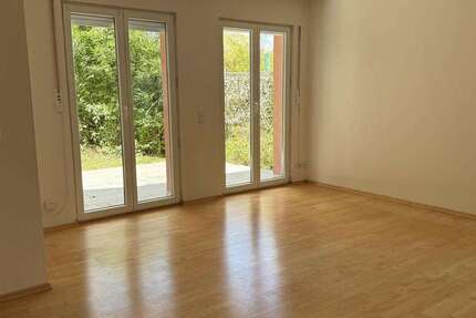 Wohnung Ingolstadt - 3 Zimmer, 77 m&sup2;, 1.175&euro; | Angebot:27314394