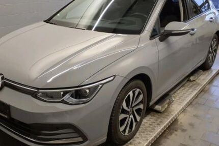 VW Golf 57.590 km 25.250 &euro; Manching 85077