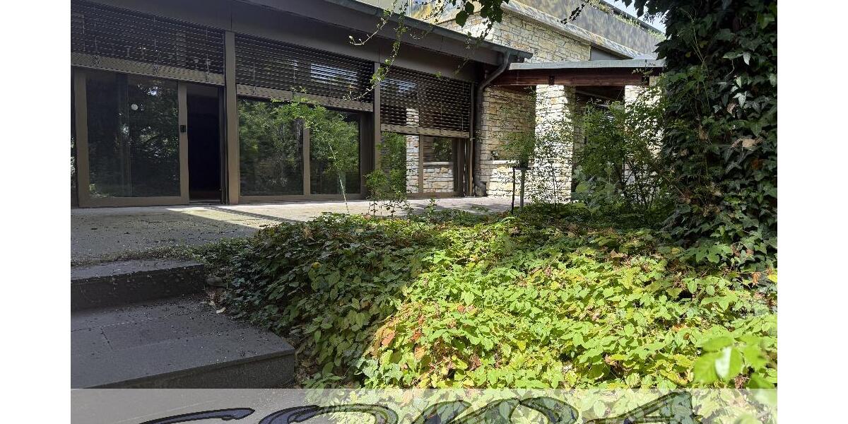 Großzügiges Gewerbeanwesen und Wohnhaus mit Innenpool und Sauna in einer guten Lage in Gaimersheim - Ein Objekt von Ihrem Immobilienpartner SOWA Immobilien und Finanzen - Sonstige Gaimersheim | Angebot:21557172