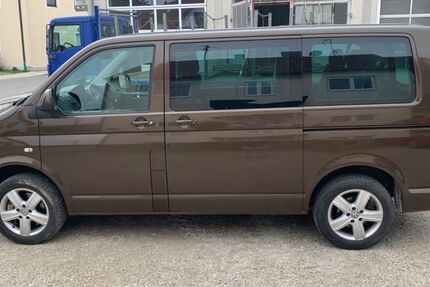 VW T5 Caravelle 127.000 km 21.500 &euro; Aresing 86561