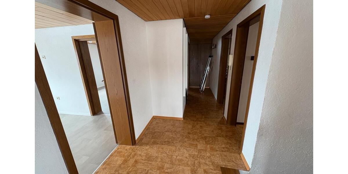 Etagenwohnung Schernfeld Birkhof - 4 Zimmer, 110 m&sup2;, 790&euro; | Angebot:25589286