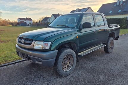 Toyota Hilux 330.000 km 7.000 &euro; Kösching 85092